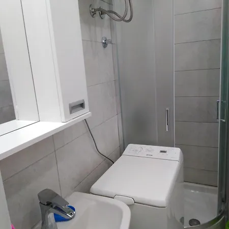 Pariske Noci Apartamento Belgrado