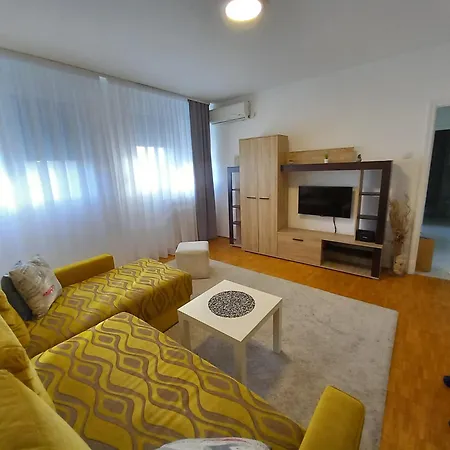 Pariske Noci Apartment *